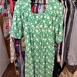 Chic Green Floral Midi Dress
